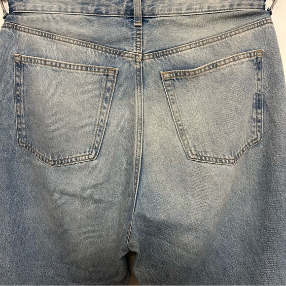H&M • Rigid Distressed Jeans - Picture 8 of 8